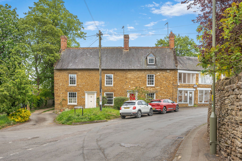 High Street Hook Norton
